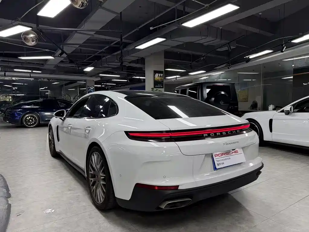 Porsche Panamera — миниатюра 6