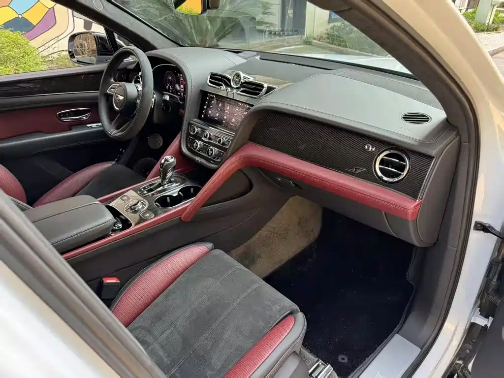 Bentley Bentayga — миниатюра 3