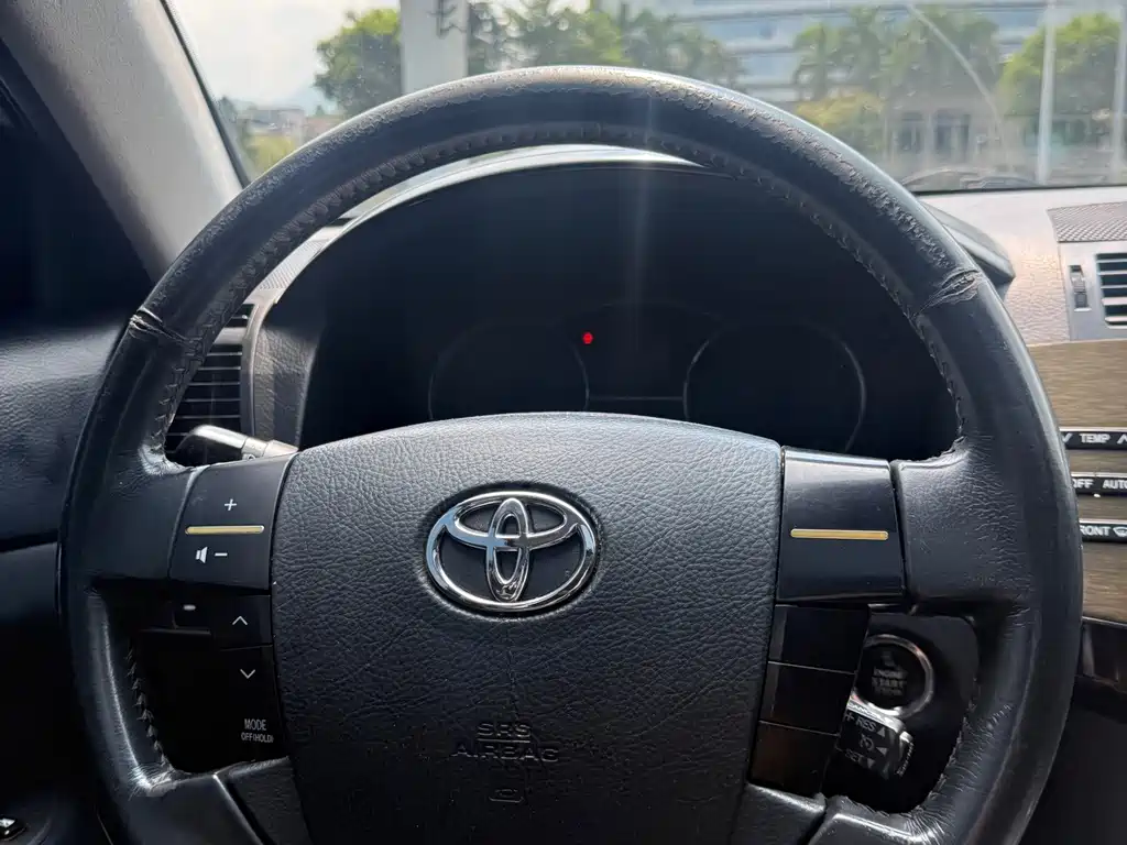 Toyota Reiz — миниатюра 16