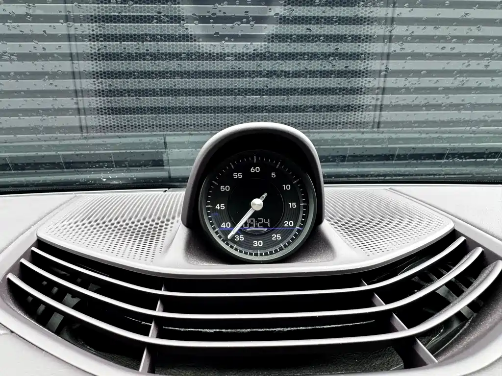 Porsche Taycan — фотографии объявления, Фото 13