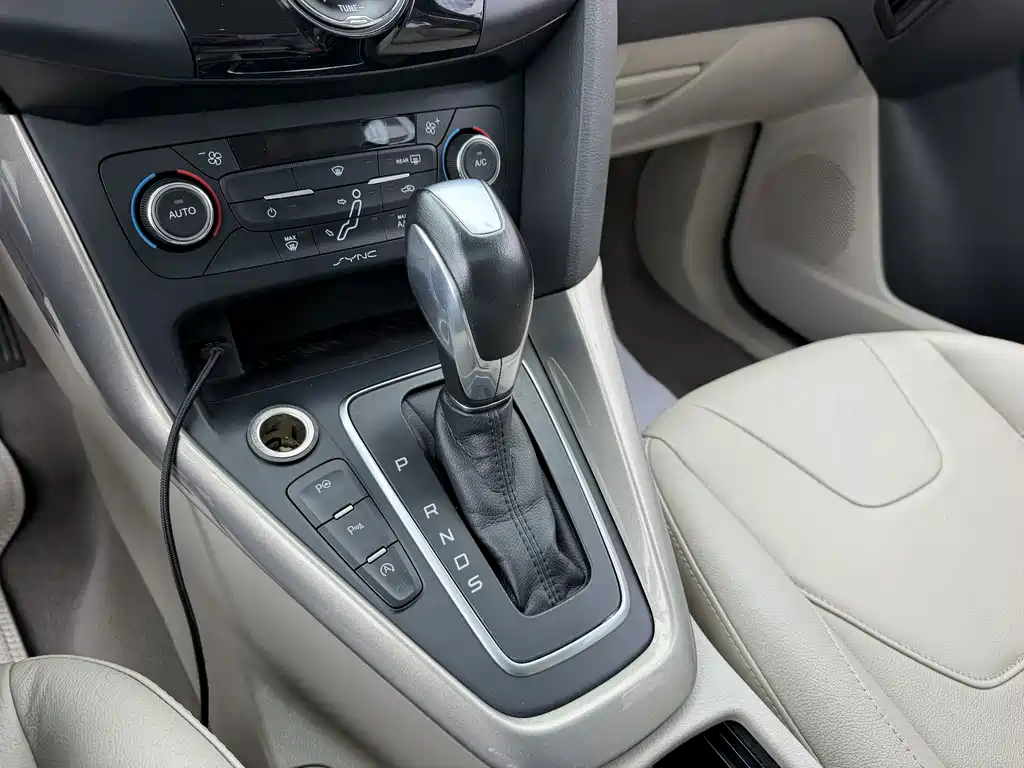 Ford Focus — миниатюра 9