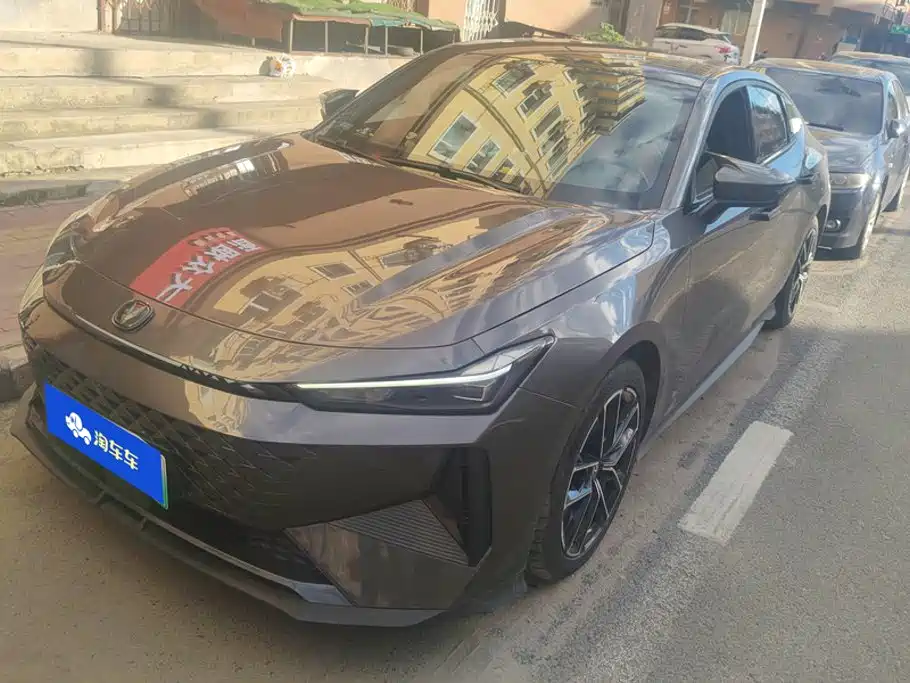 Changan UNI-V iDD