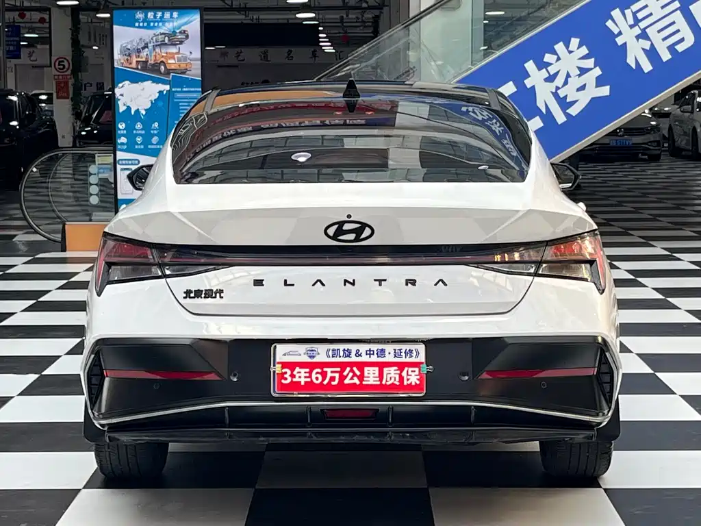Hyundai Elantra — миниатюра 5