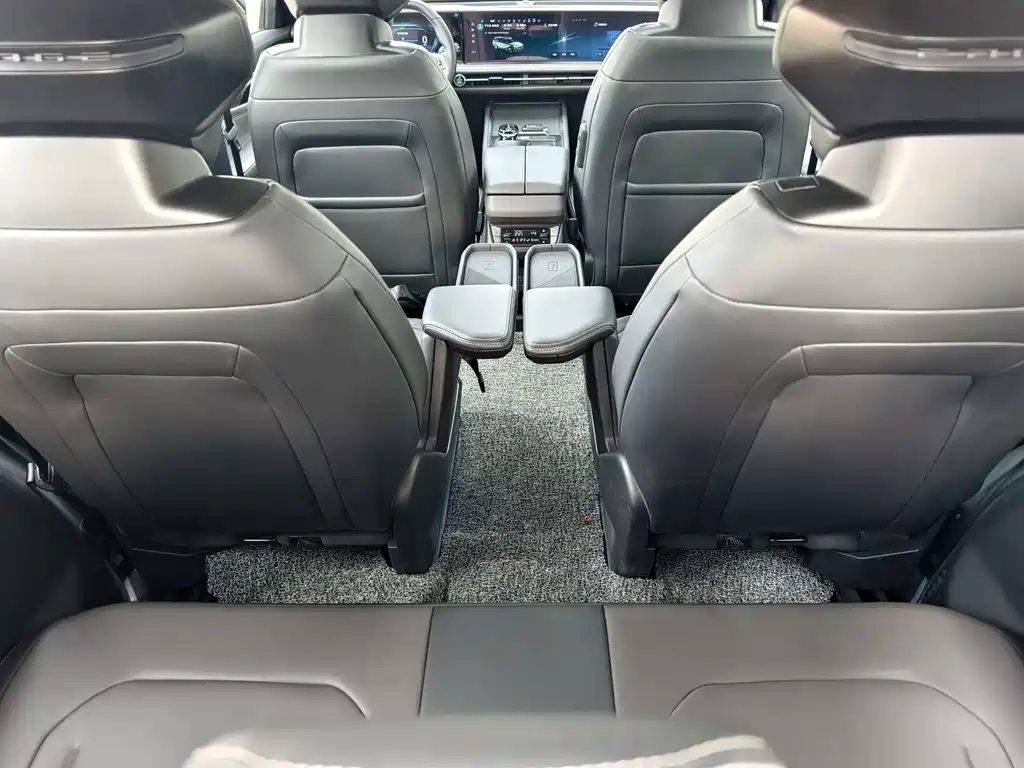 Ford Edge — миниатюра 19