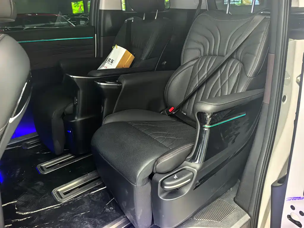 GAC Motor Trumpchi M8 — миниатюра 7