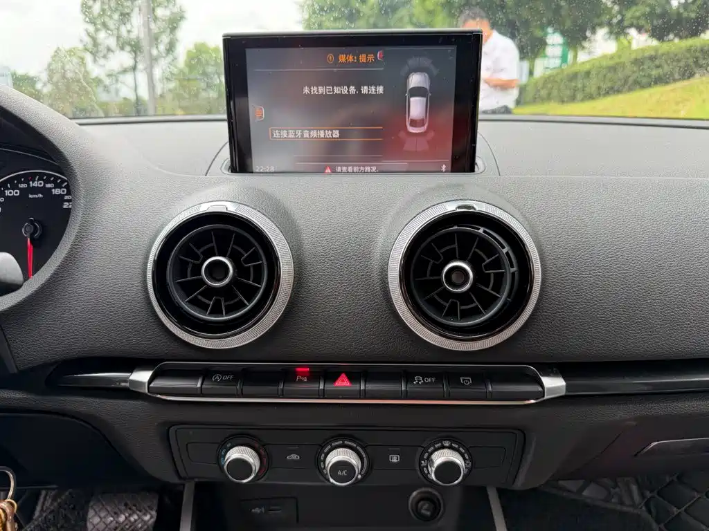 Audi A3 — миниатюра 10