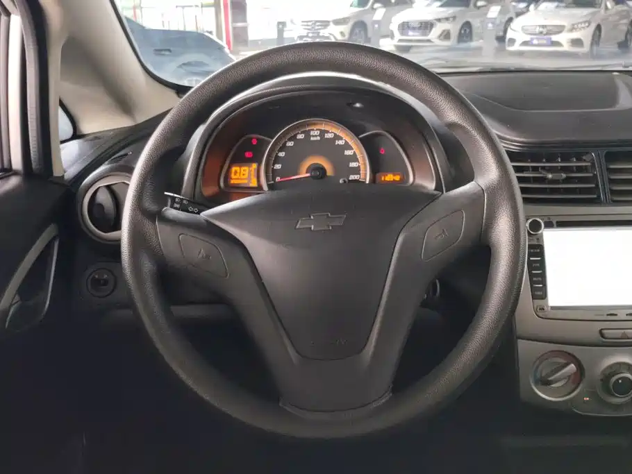 Chevrolet Sail — миниатюра 15