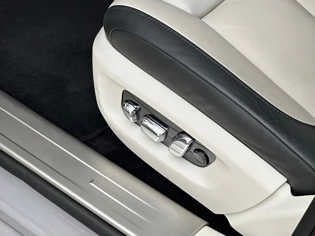 Rolls-Royce Ghost — миниатюра 34