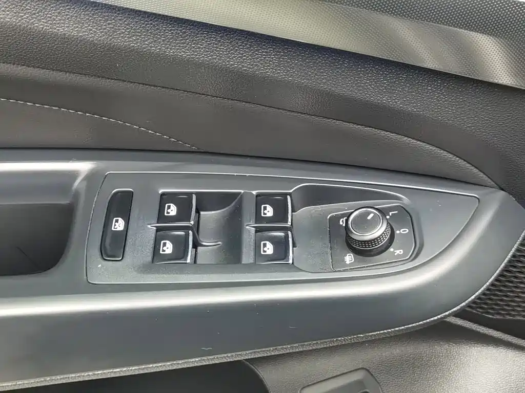 Volkswagen Passat — миниатюра 9
