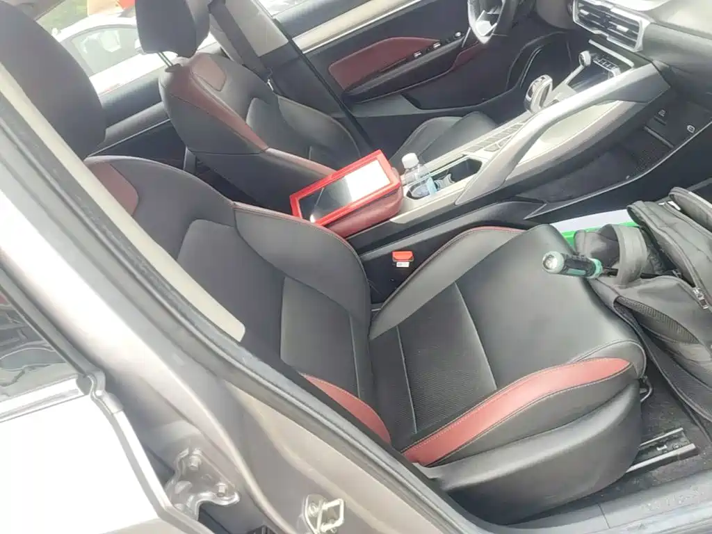 Geely Binyue — миниатюра 25