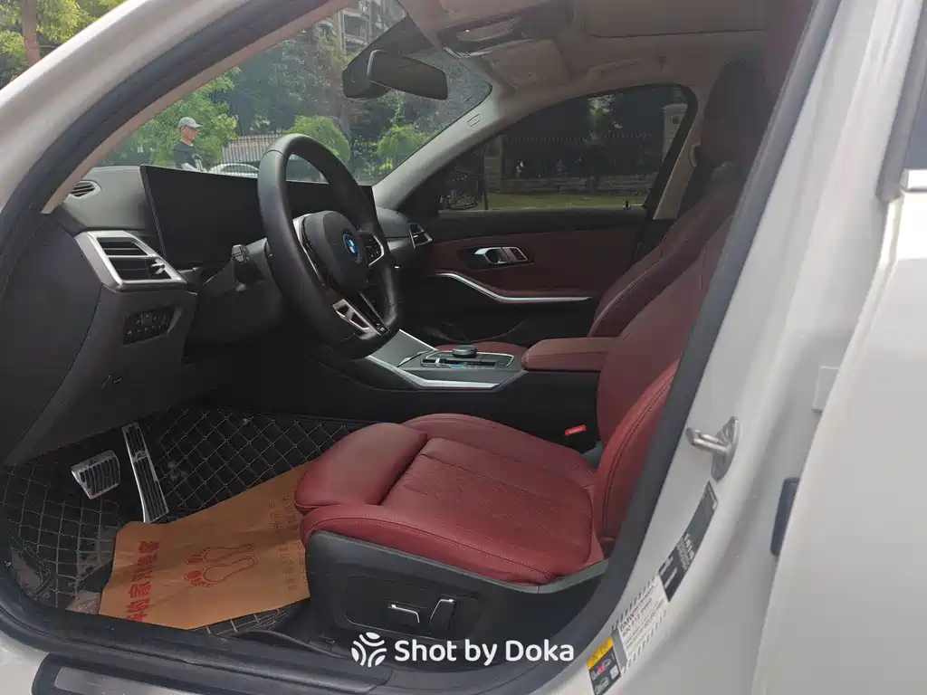 BMW i3 2025 eDrive 35 L