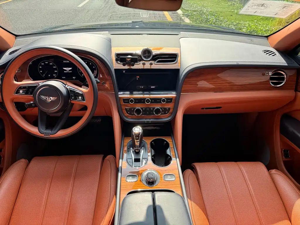 Bentley Bentayga 2021 4.0T V8