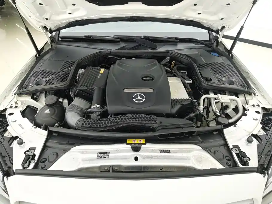Mercedes-Benz C-Class — миниатюра 10