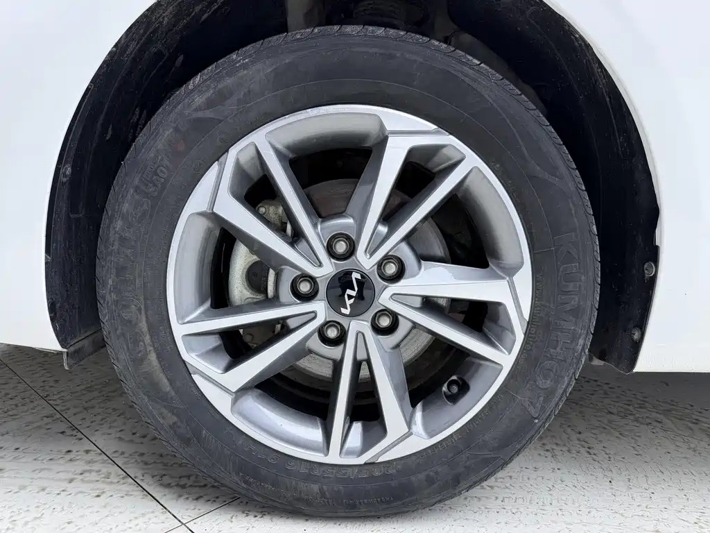 Kia K3 2023 1.5L CVT Luxury