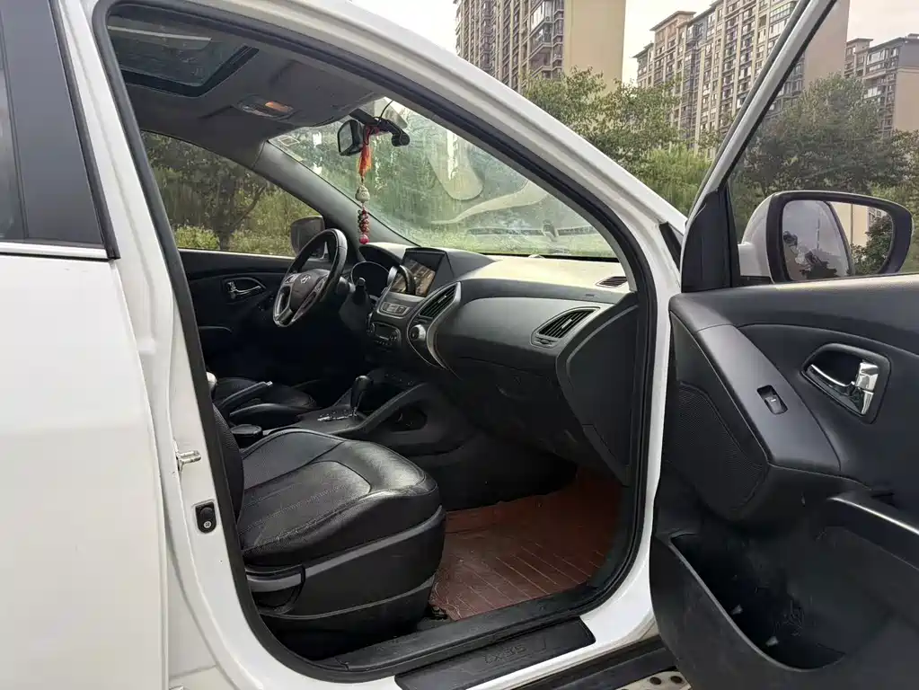 Hyundai ix35 — миниатюра 9