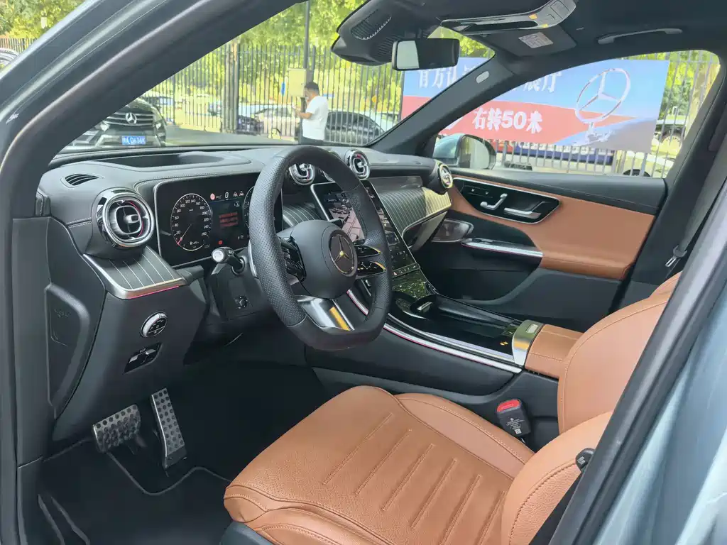 Mercedes-Benz GLC — миниатюра 11