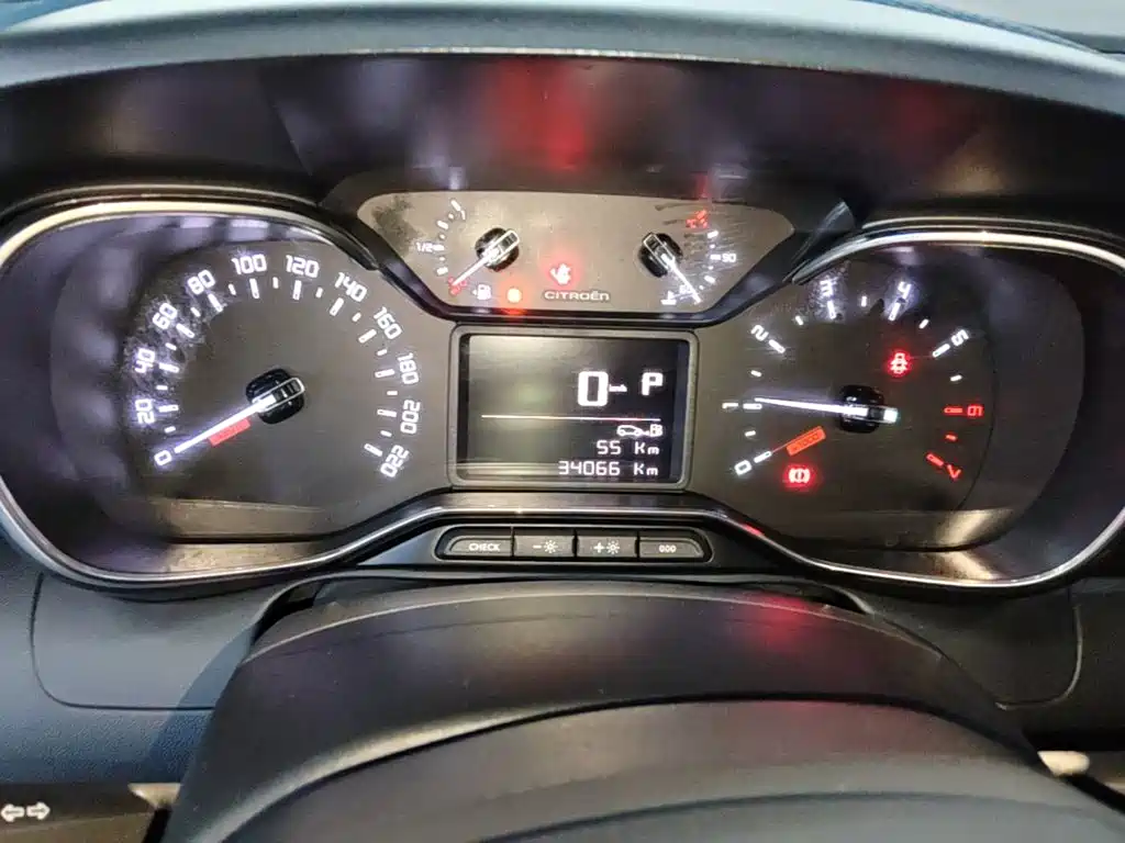 Citroen C4 Aircross — миниатюра 12