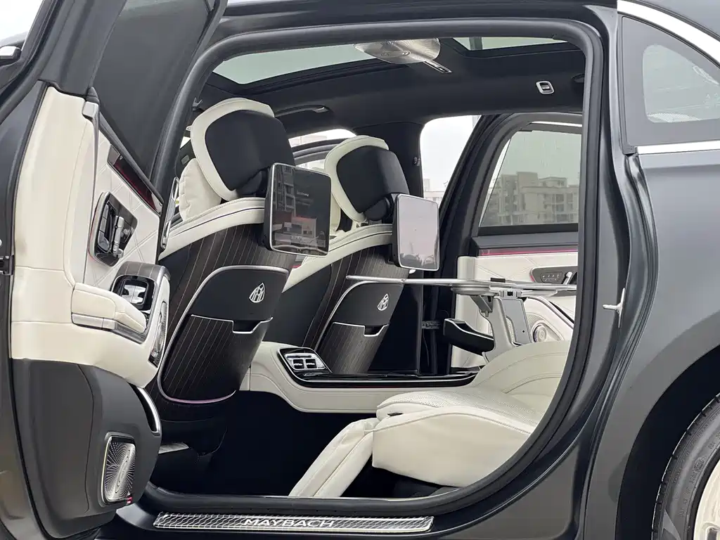 Mercedes-Benz S-Class — миниатюра 6