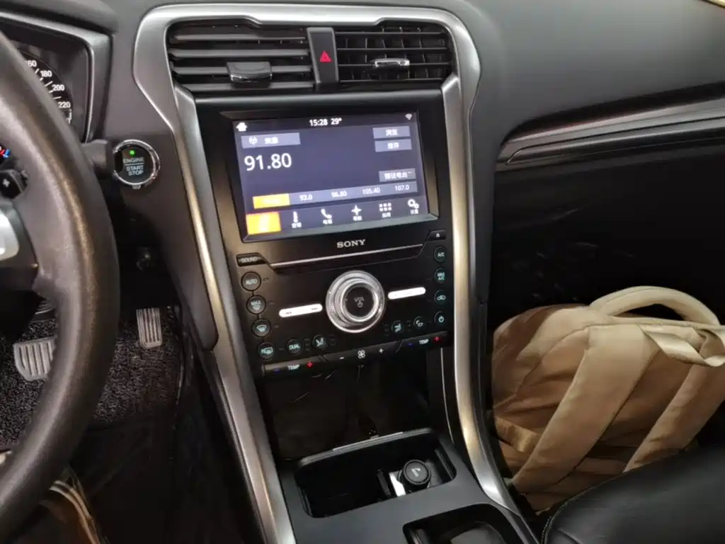 Ford Mondeo — миниатюра 13