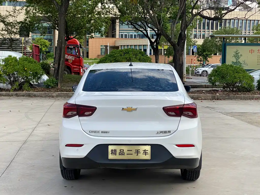 Chevrolet Cavalier — миниатюра 8
