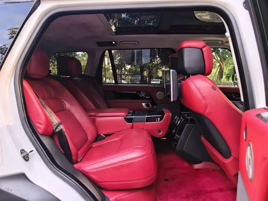 Land Rover Range Rover — миниатюра 9