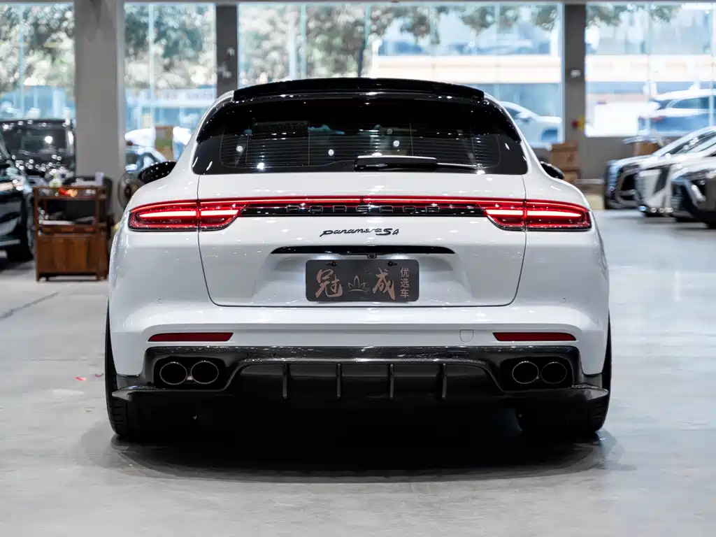 Porsche Panamera 2017 Panamera 4 Sport Turismo 3.0T