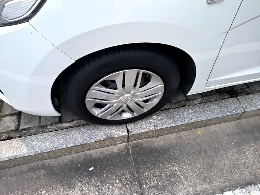 Honda Fit — миниатюра 23