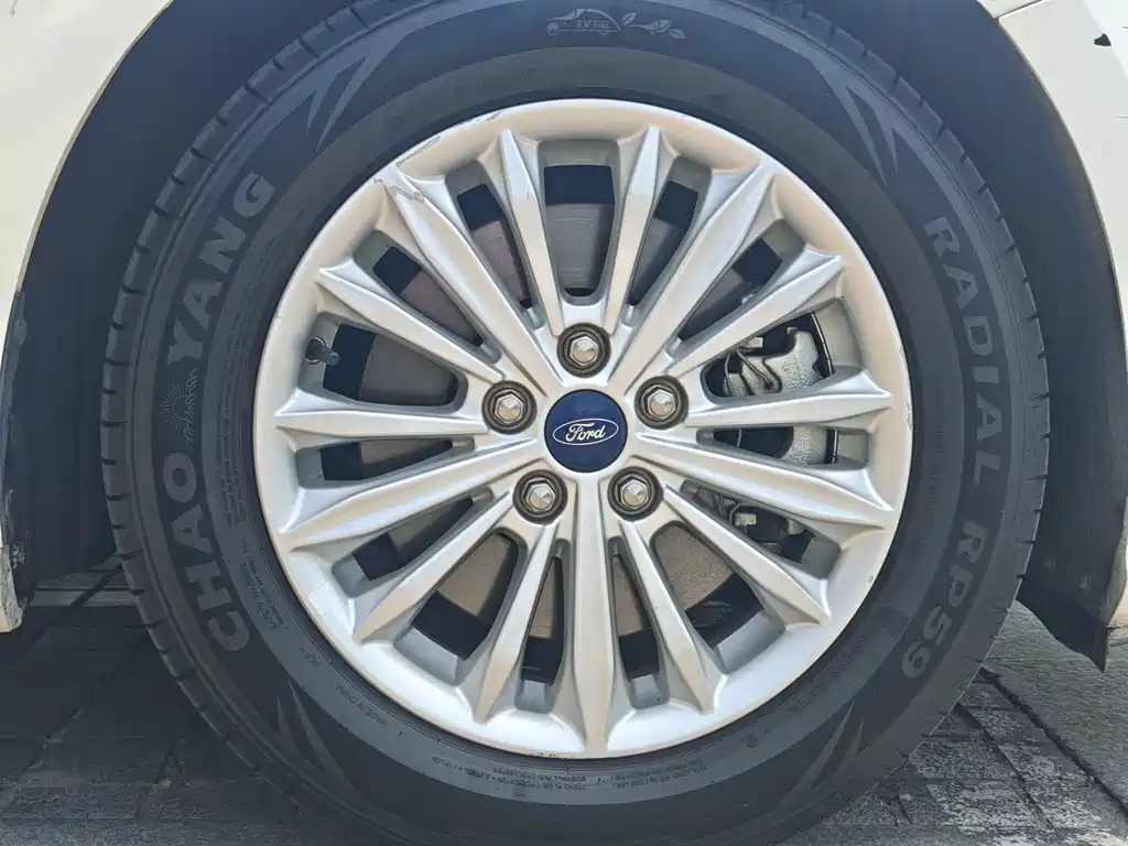 Ford Focus — миниатюра 17