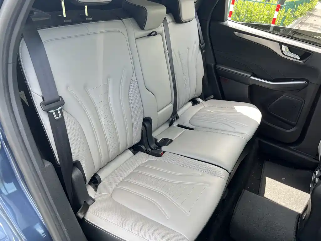 Ford Escape — миниатюра 12