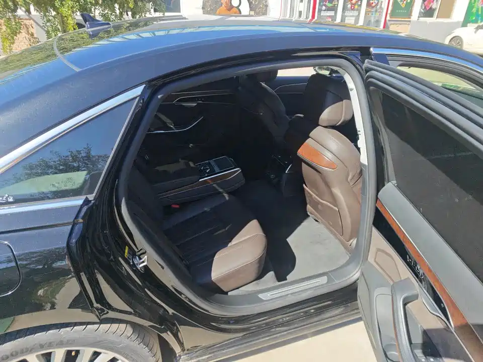 Audi A8 — миниатюра 6