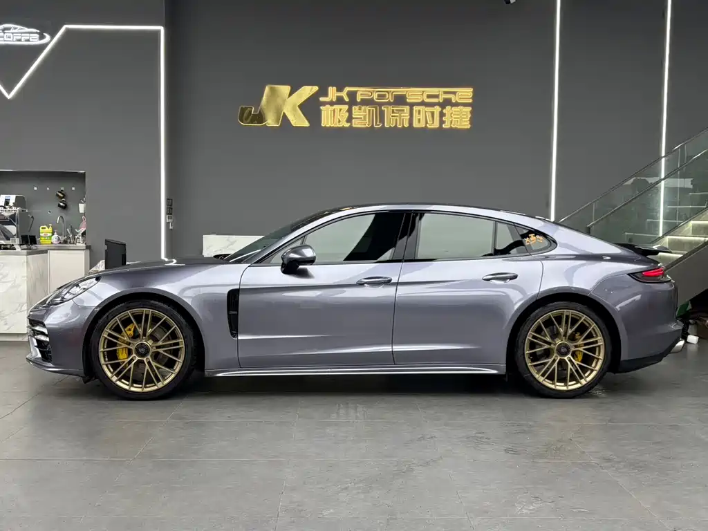 Porsche Panamera — миниатюра 3
