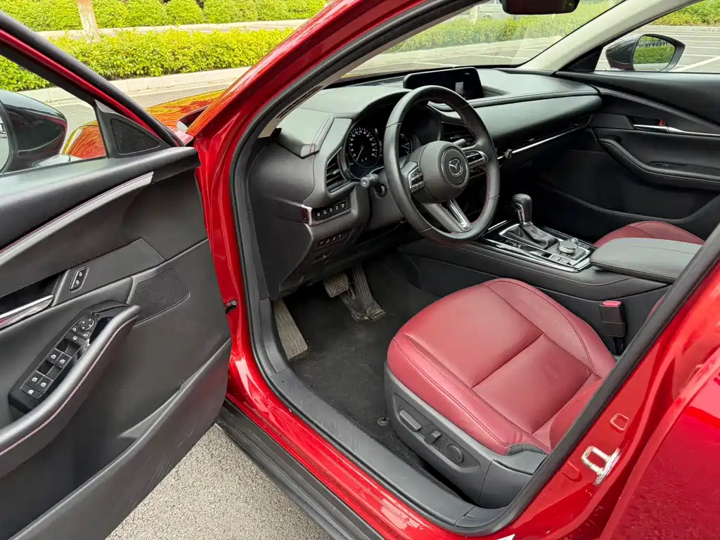 Mazda CX-30 — миниатюра 10