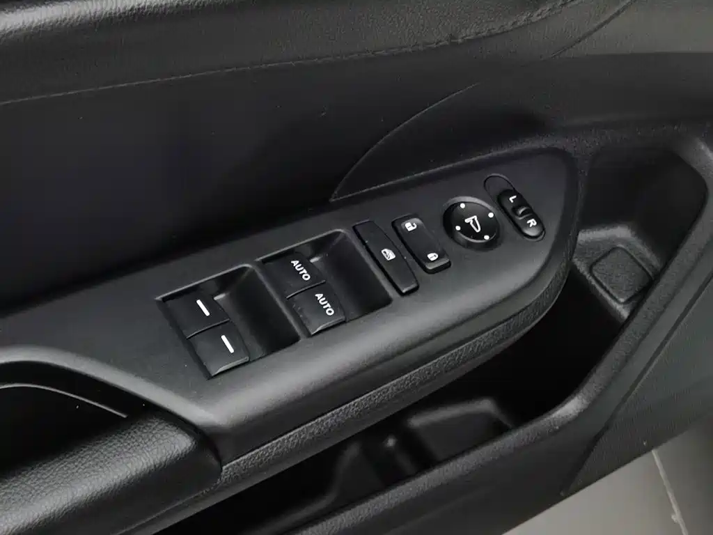 Honda Civic — миниатюра 9