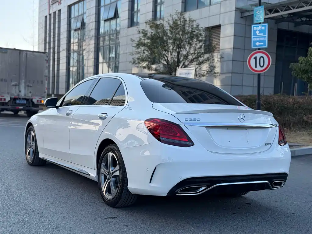 MERCEDES-BENZ C CLASS