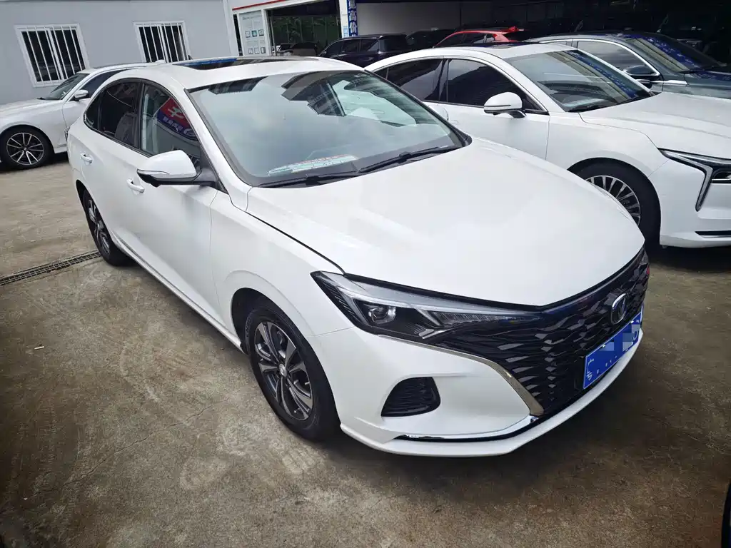 Changan Eado — миниатюра 3