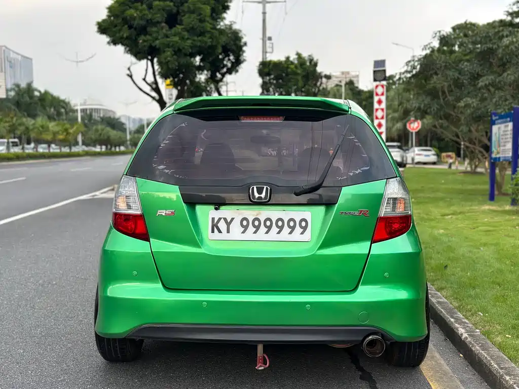 Honda Fit — миниатюра 6