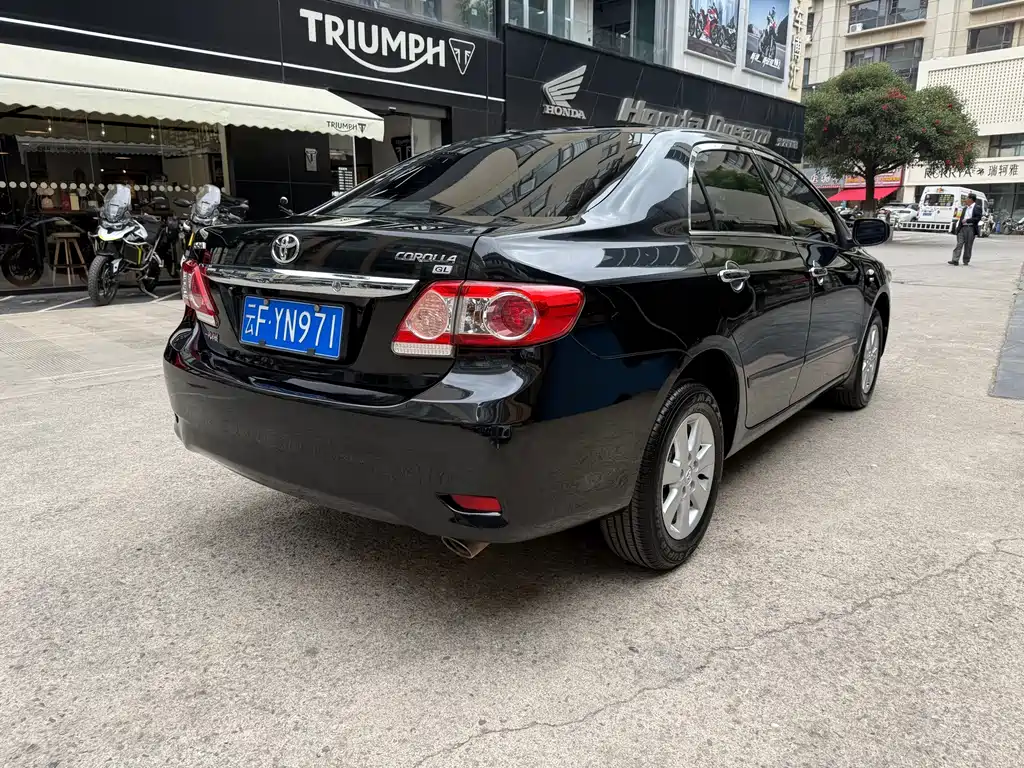 Toyota Corolla — миниатюра 5