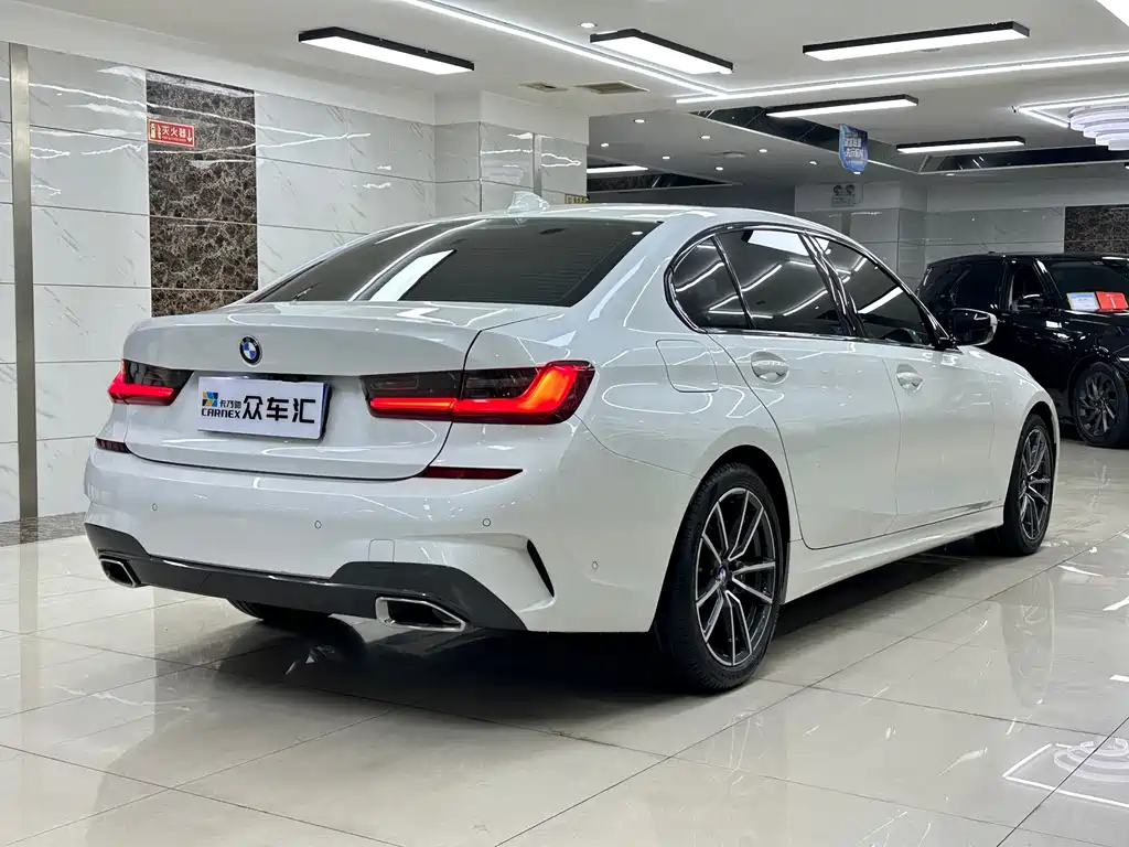 BMW 3 Series — миниатюра 6