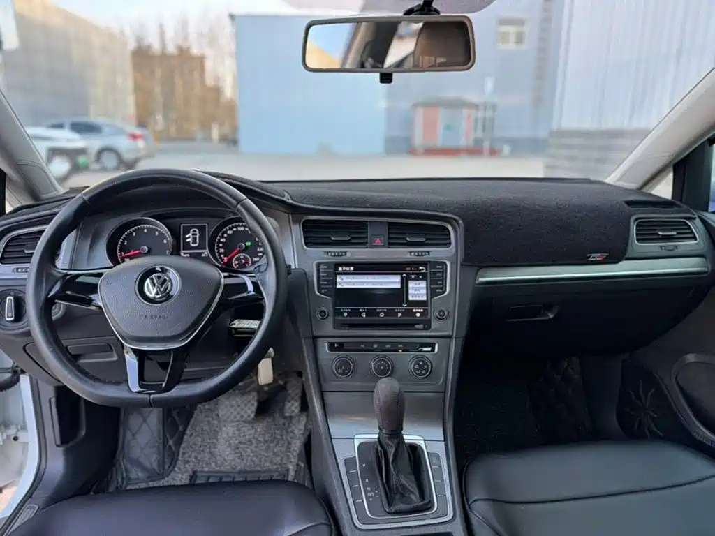 Volkswagen Golf — миниатюра 6