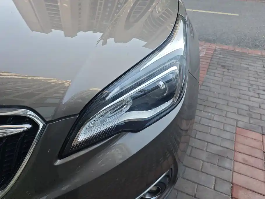 Buick Envision Plus — миниатюра 5