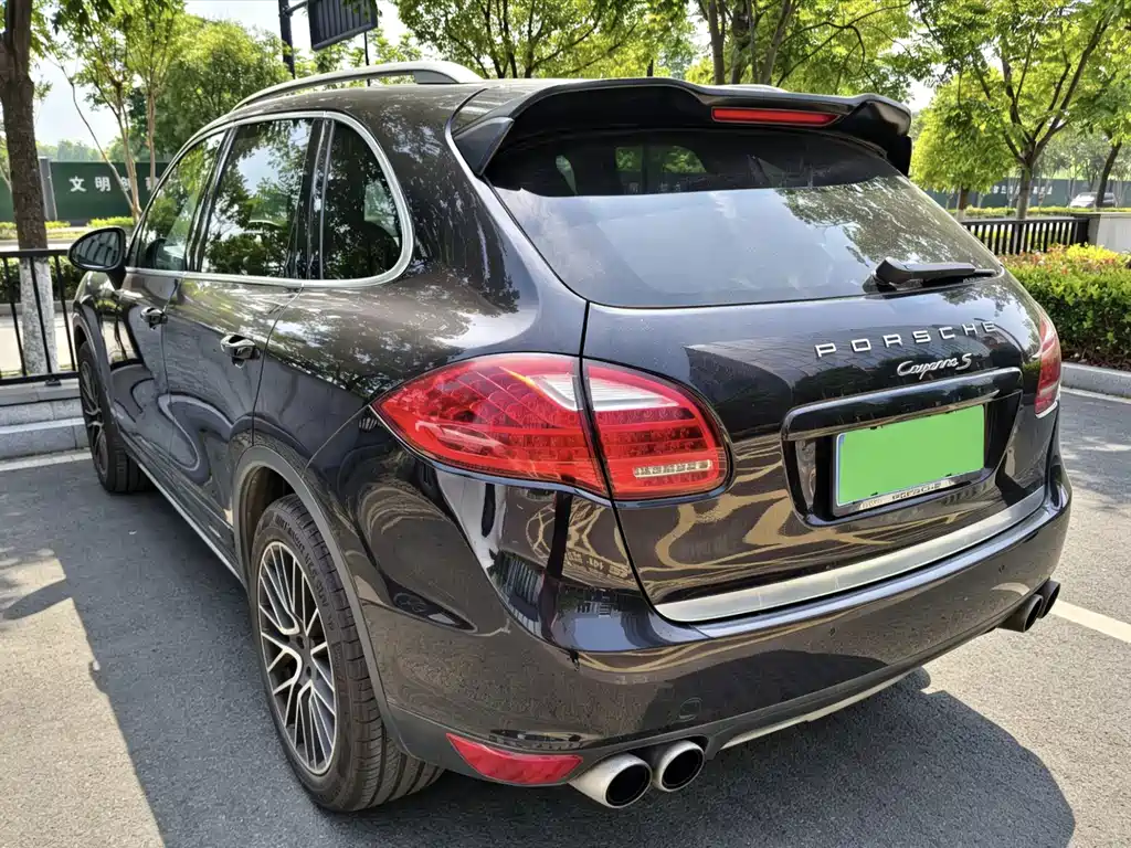 Porsche Cayenne 2014 Cayenne Platinum Edition 3.0T
