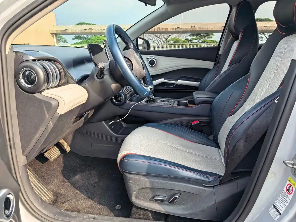 BYD Yuan Plus — миниатюра 14