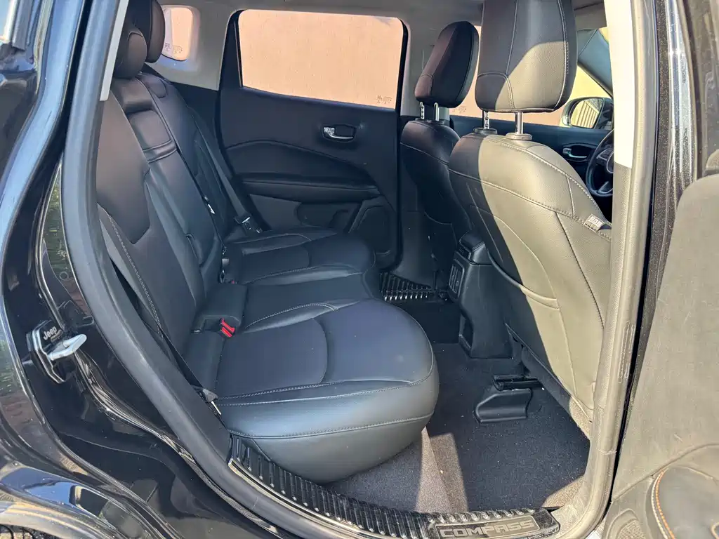 Jeep Compass — миниатюра 21