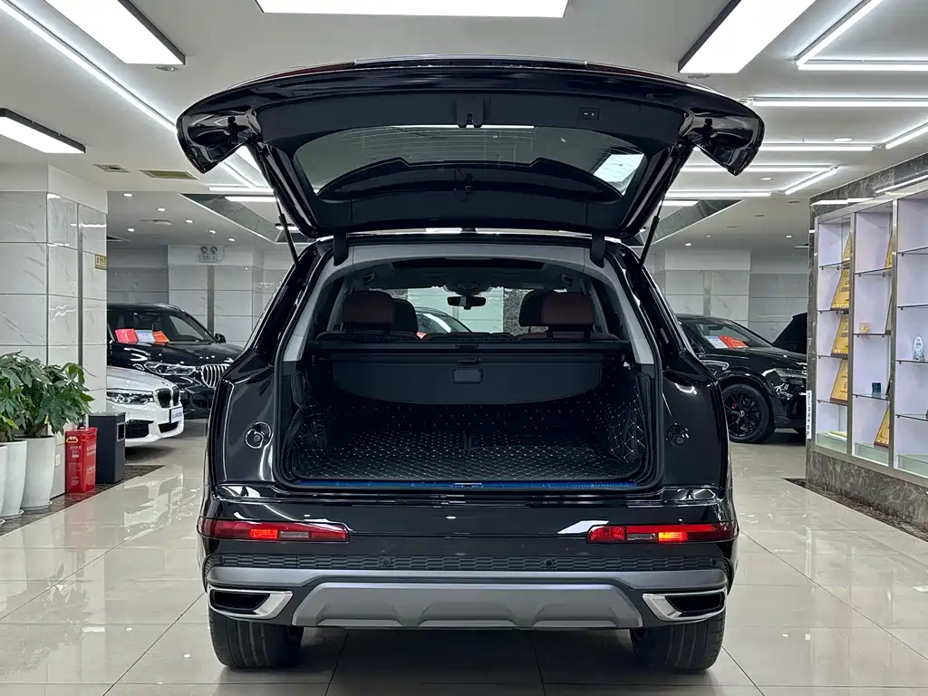 Audi Q7 2020 55 TFSI quattro S line Sport