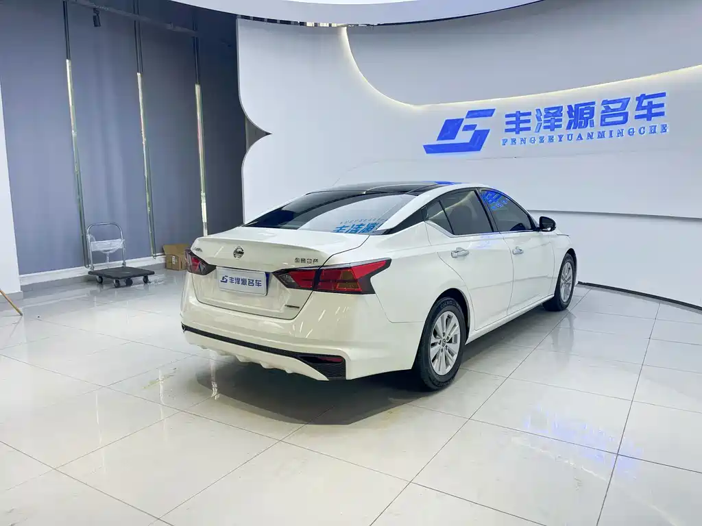Nissan Teana — миниатюра 4