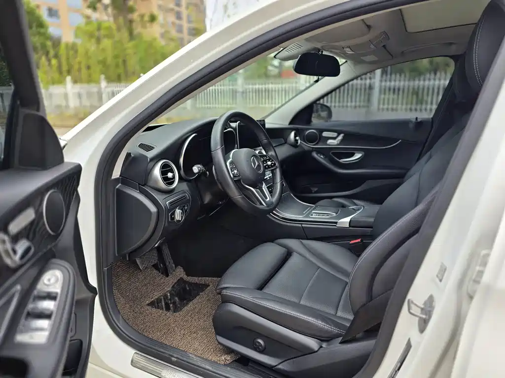 Mercedes-Benz C-Class (Import) — миниатюра 5