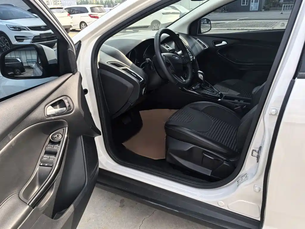 Ford Focus — миниатюра 17