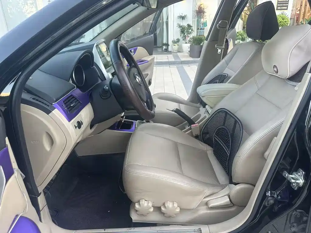 Buick Excelle 2011 1.6LE-AT