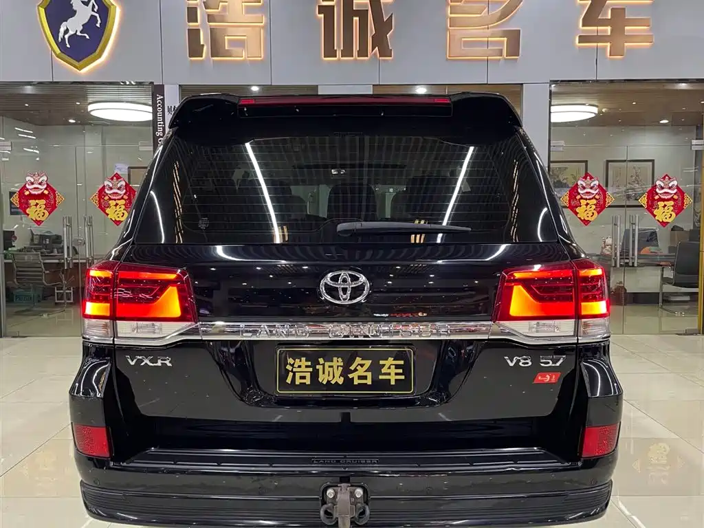 Toyota Land Cruiser 2021 5.7L