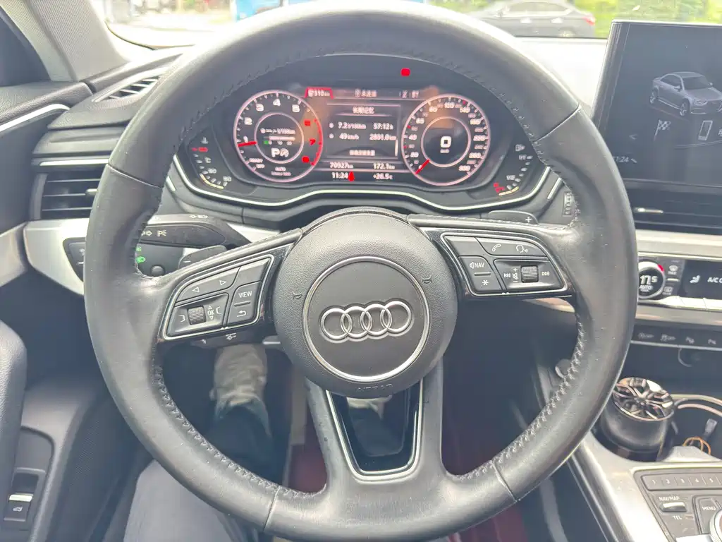 Audi A4L — миниатюра 8